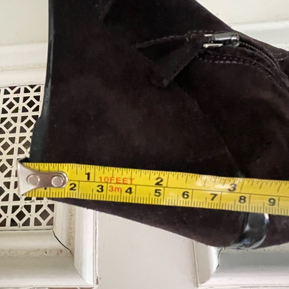Prada dark brown suede bootie with platform bottom size 36.5 - Authenticated - Picture 8 of 12